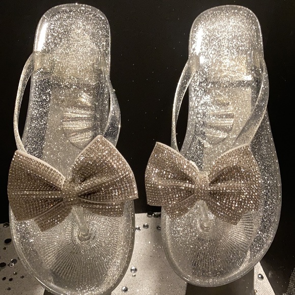 Top Moda blingy silver bowtie sandals - Picture 7 of 8